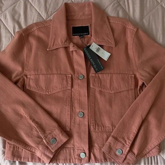 Banana Republic NWT cropped denim jacket - Picture 3 of 4